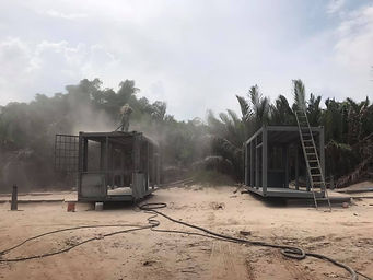 พ่นทรายและทำสีตู้ฝนหลวง.jpg
