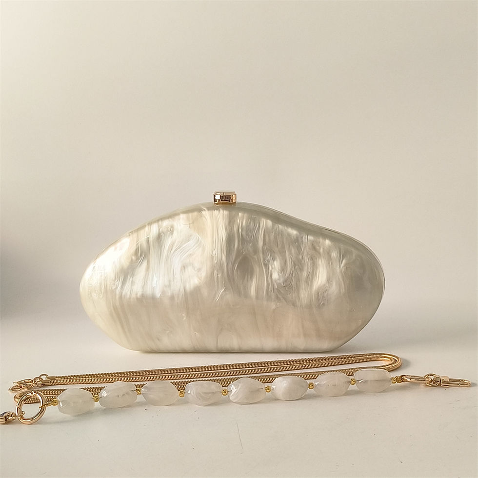 Miniaturbild: Clutch Perola Ivory Shell Bag