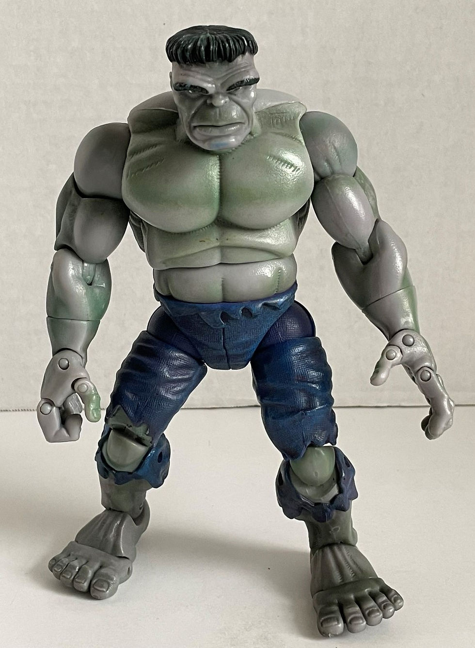 Thumbnail: Pre-owned 2005 Marvel LegendsGrey Hulk [Complete]