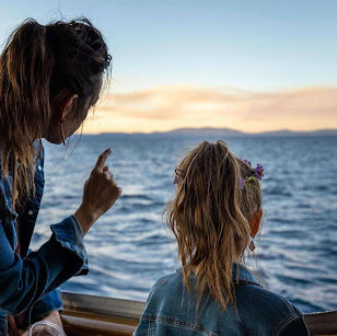 Are Private Boat Tours Suitable for Children?