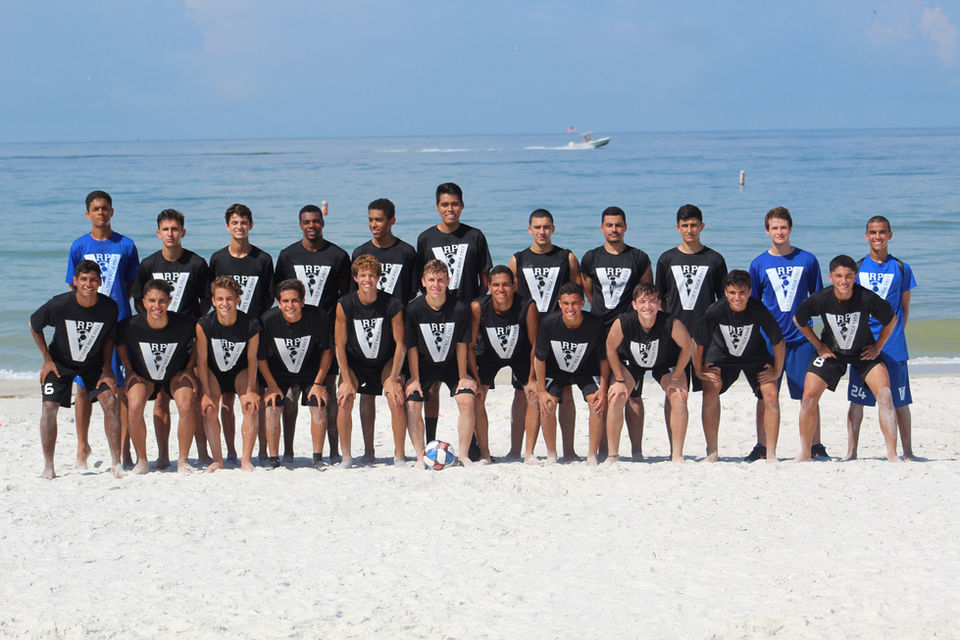 Soccer Team 2021_22.JPG