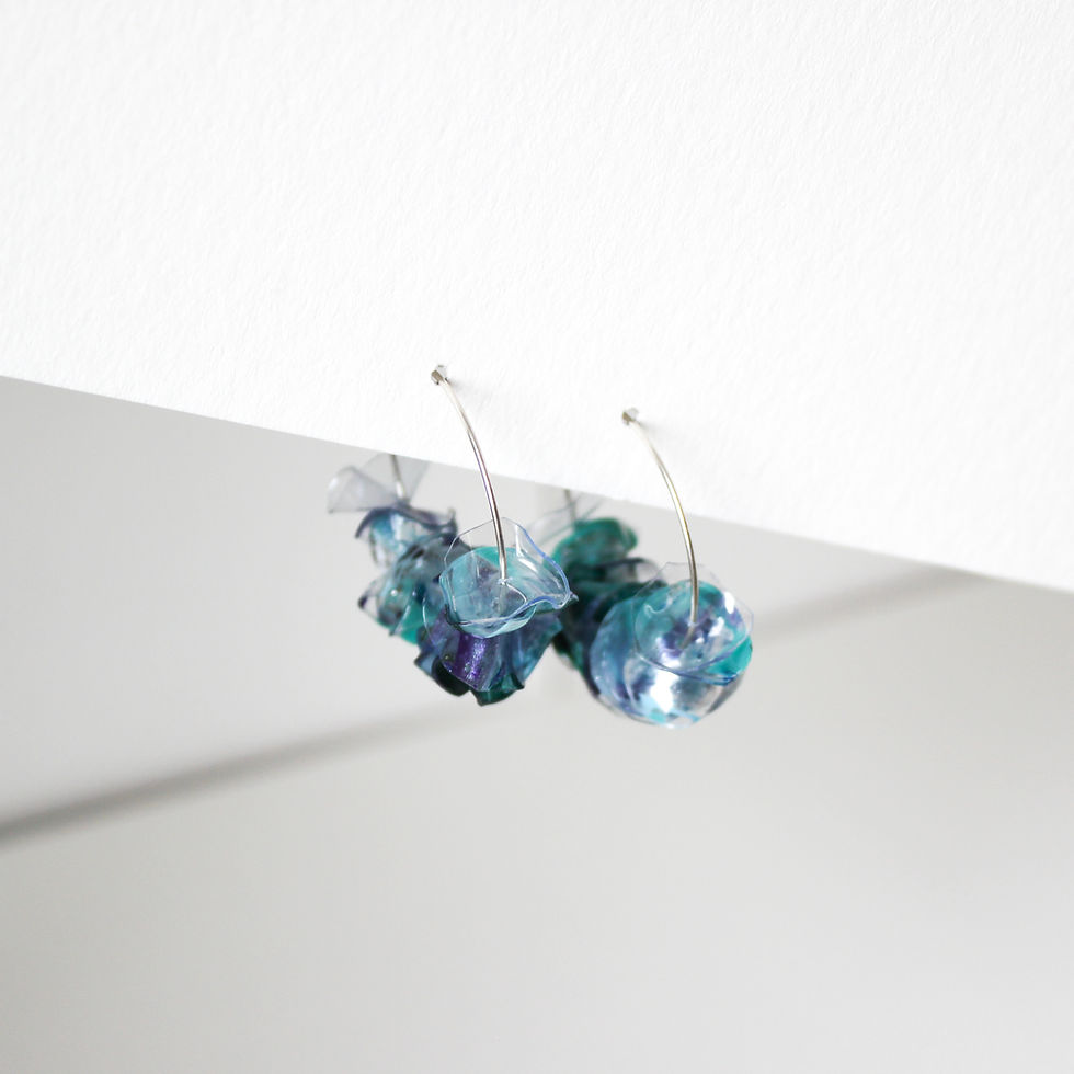 Thumbnail: Juliette Hoops