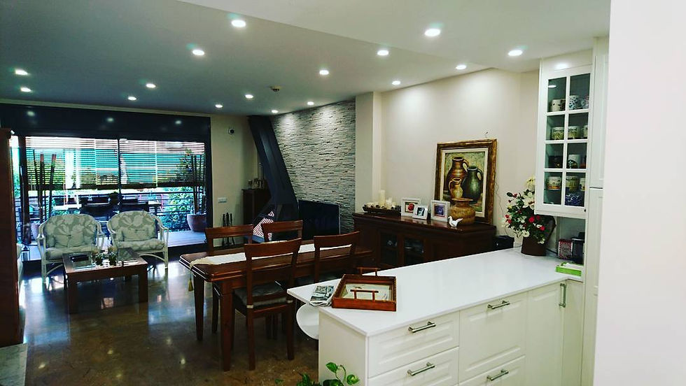 18812128_214560929062824_519995958435722