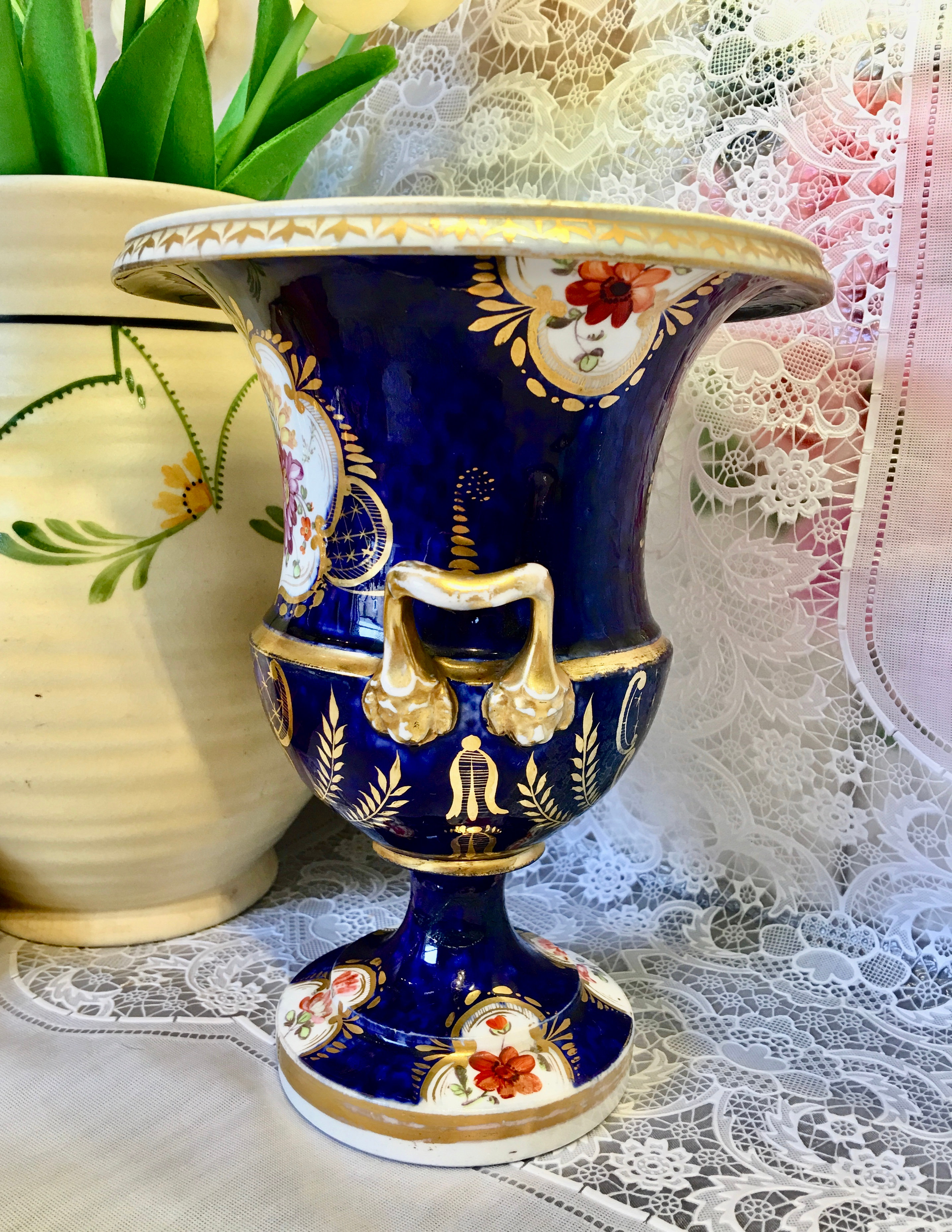 A Coalport Campagna Shaped Vase Circa 1815 Serena Antiques