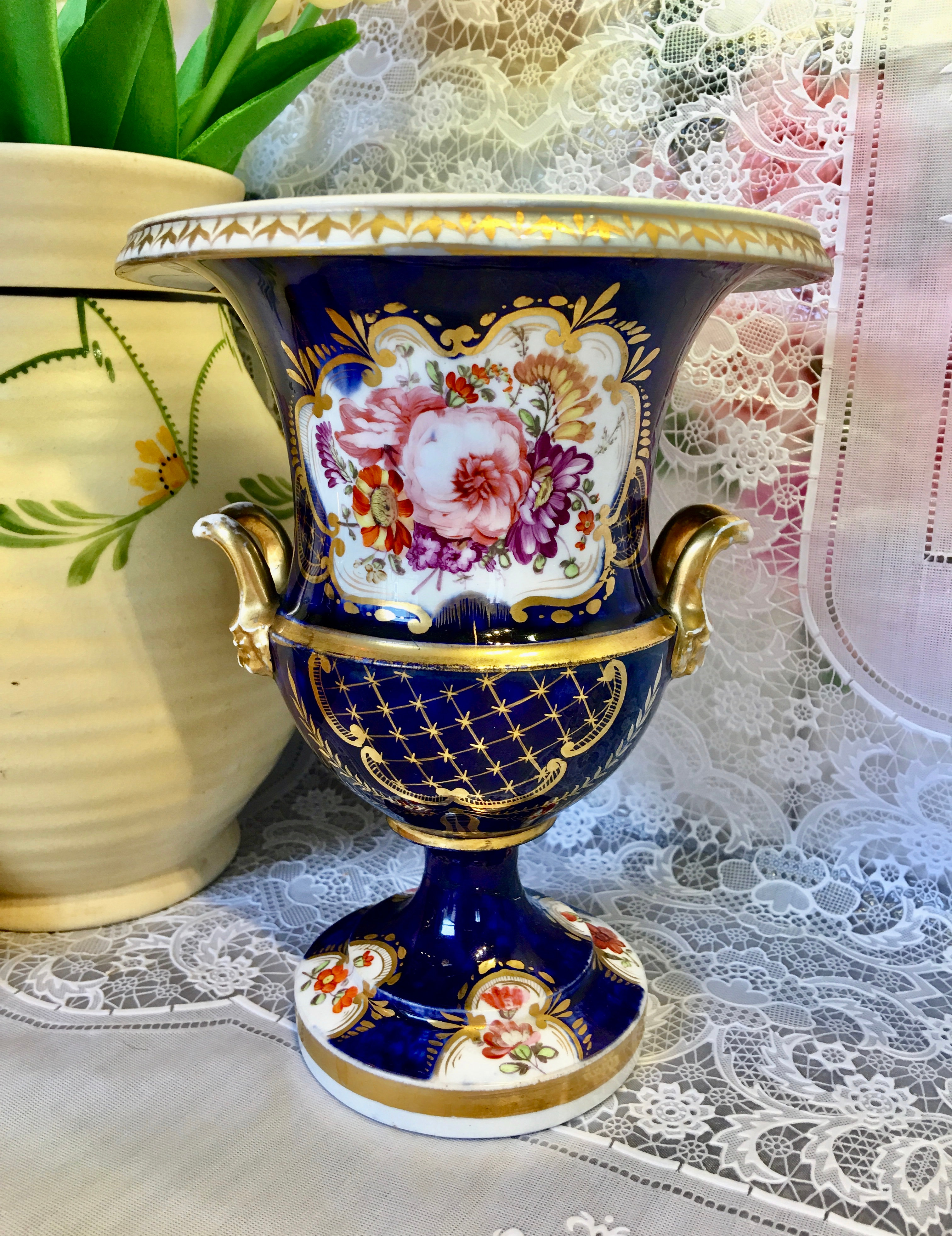 A Coalport Campagna Shaped Vase Circa 1815 Serena Antiques