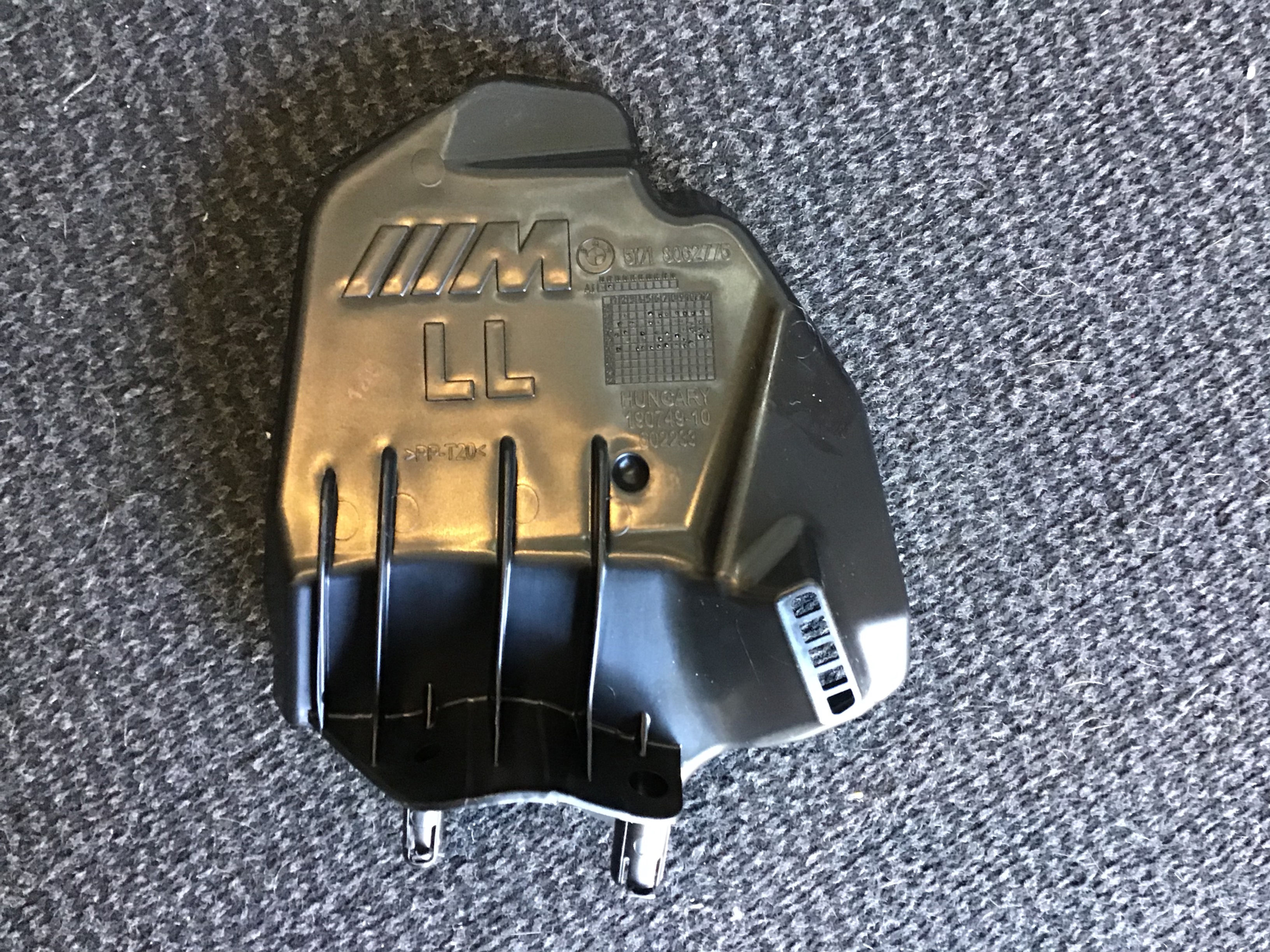 Original BMW M4 4er 51718062775 - Wasserablauf Wischerachse LHD