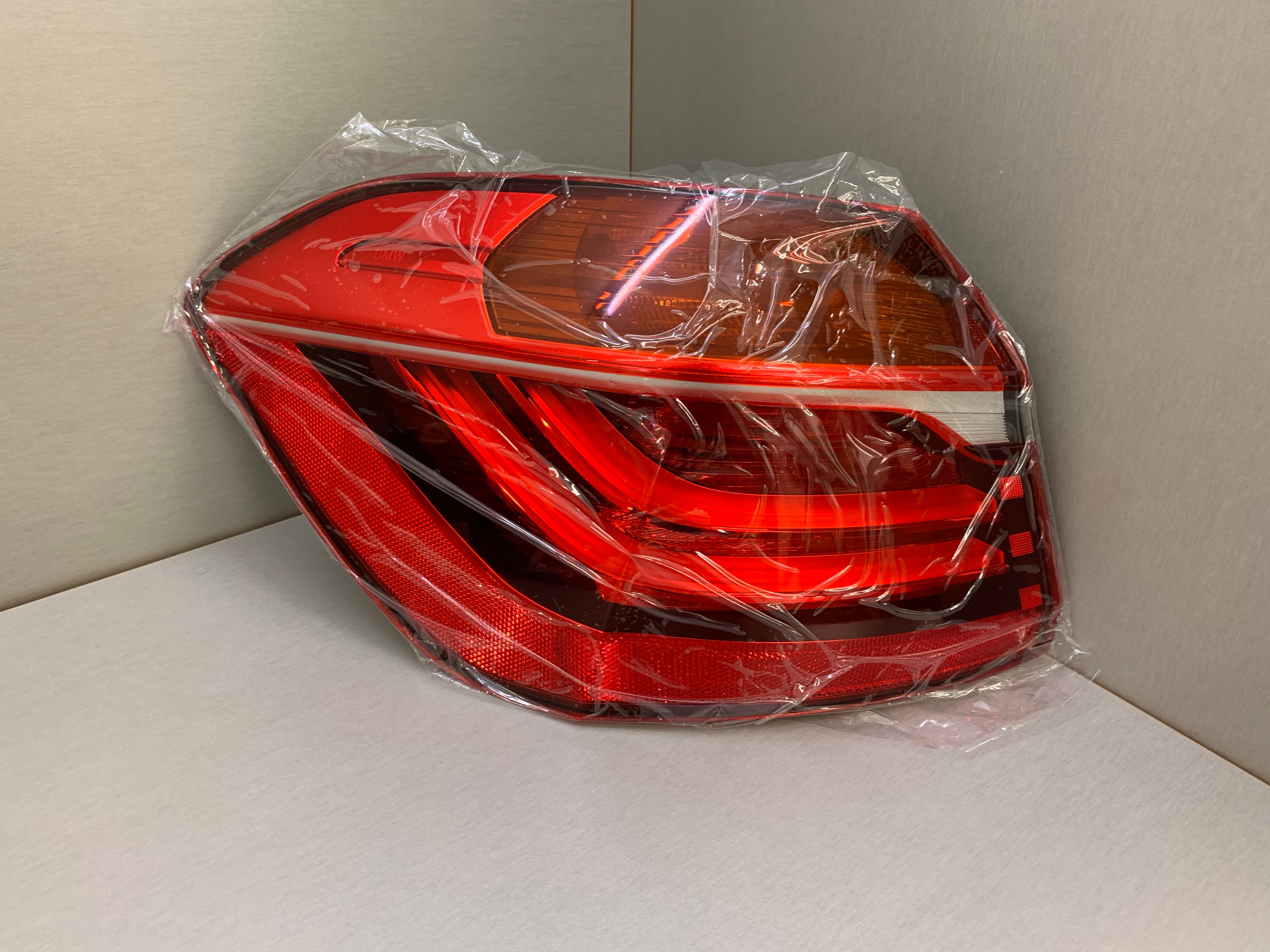 Original BMW 2er F45 Active Tourer LCI Heckleuchte Seitenwand links 7491335 