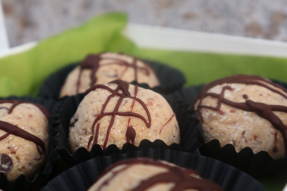 Thumbnail: Chocolate Peanut Butter Protein Balls