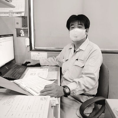 専務取締役 折口晴彦