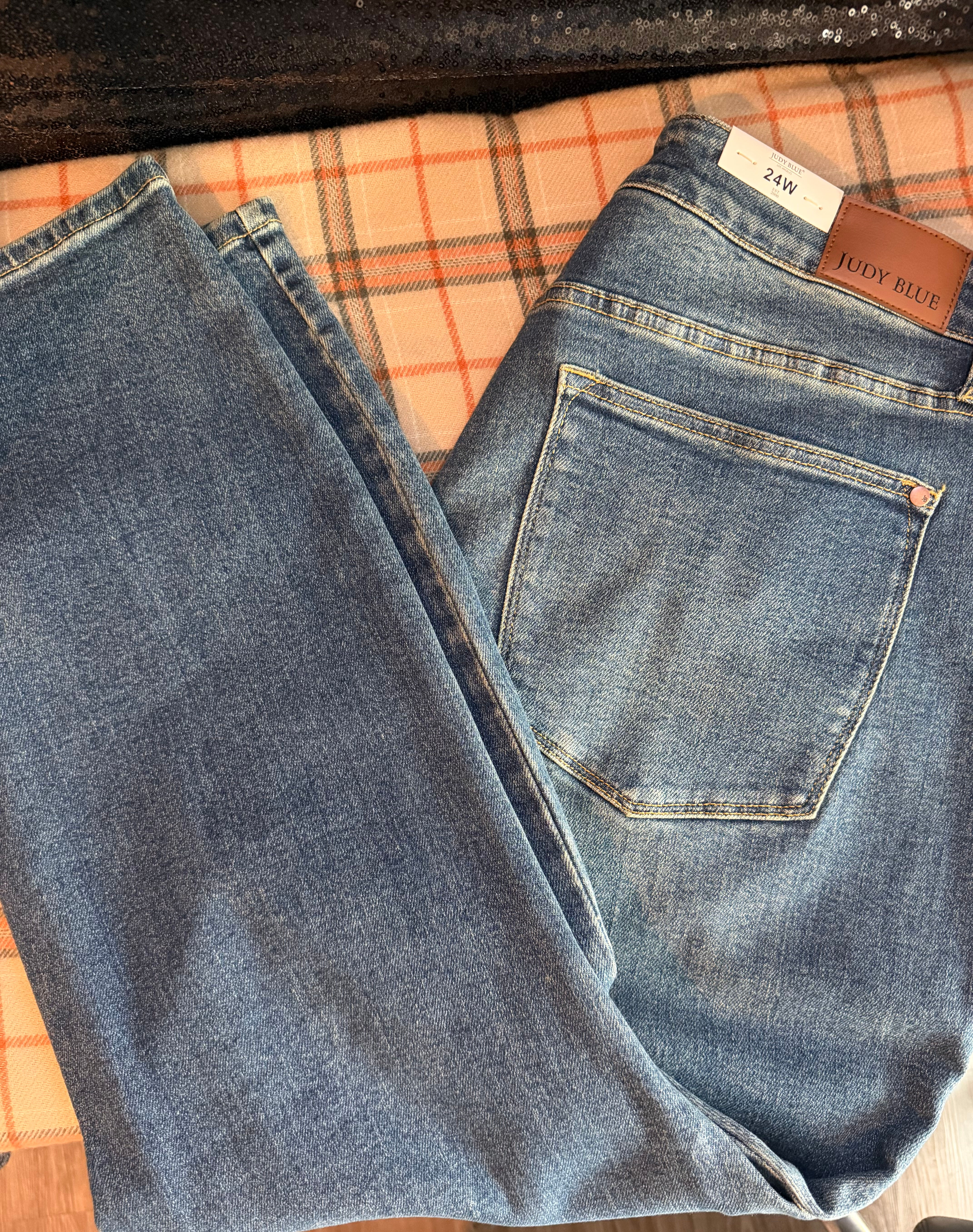Judy Blue Straight Leg Jeans