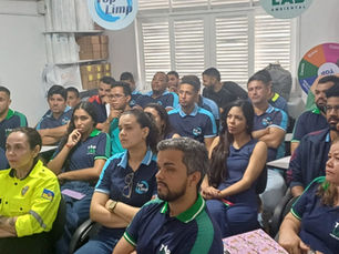 Grupo Top realiza palestra sobre segurança no trânsito em apoio ao Maio Amarelo