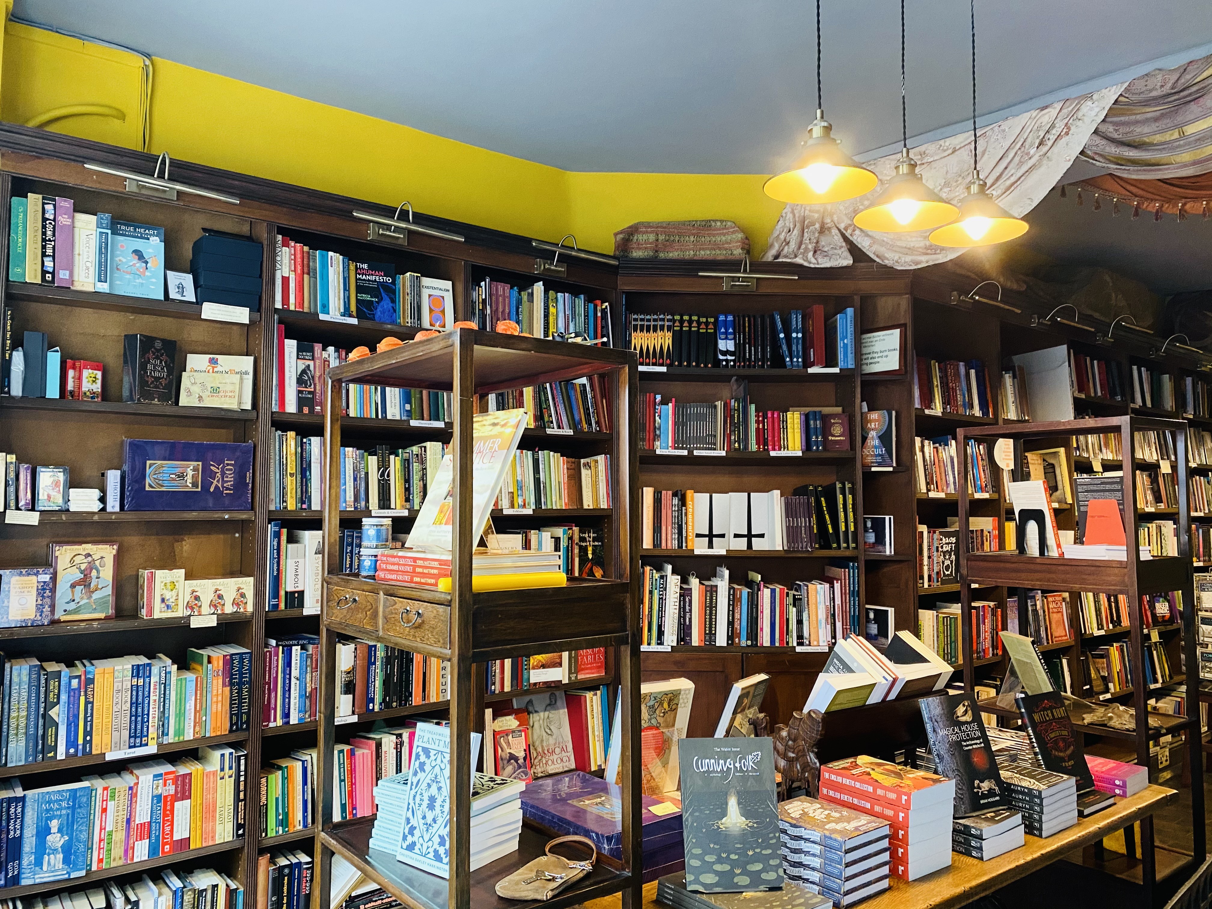 Treadwell's Books