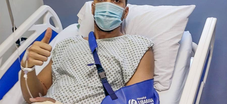 Matheus Francisco é operado da mão e se recupera no Brasil