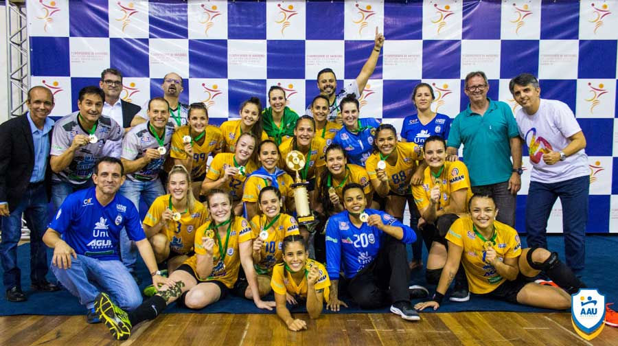 AAU UnC Concórdia (SC) é Campeã do I Campeonato de Handebol Sul-Centro Americano de Clubes Adulto Feminino. (foto Divulgação)