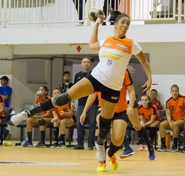 Livia Horácio, pivô da UNIP/São Bernardo. (foto Divulgação)