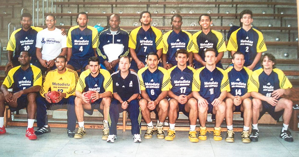 Equipe da Metodista de 2002 (foto arquivo pessoal)
