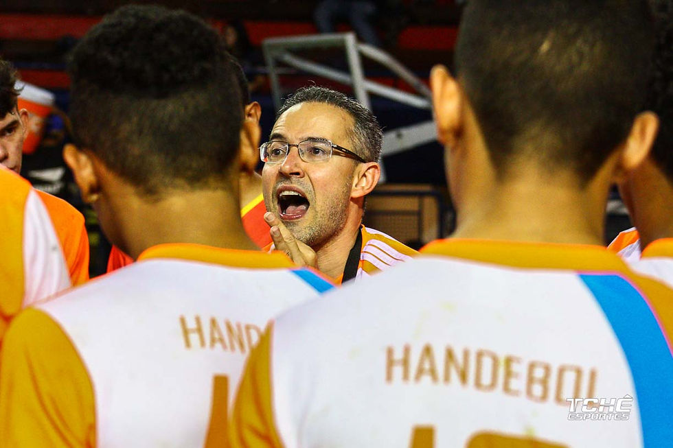 Giuliano Ramos, técnico do GHC-PI (foto arquivo Tchê Esportes)