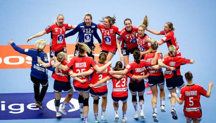 Noruega, Mork e Oftedal comemoram título da EHF EURO 2020