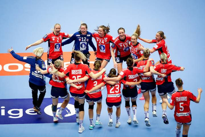 Noruega Campeã da EHF Euro Feminina 2020 (foto Anze Malovrh / kolektiffimages)
