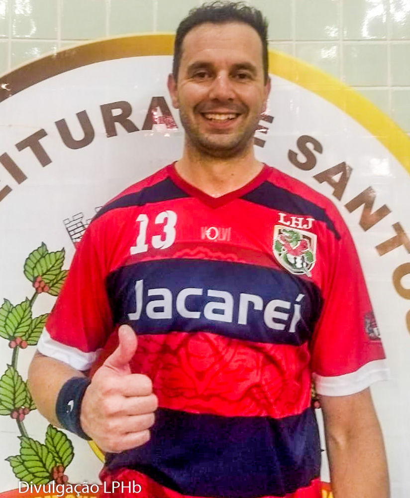 Rogério Gomes (Jacareí), artilheiro do jogo. (foto Divulgação LPHB)