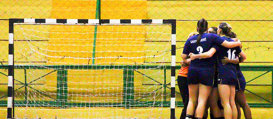 Santo André acaba com equipe feminina adulta de handebol