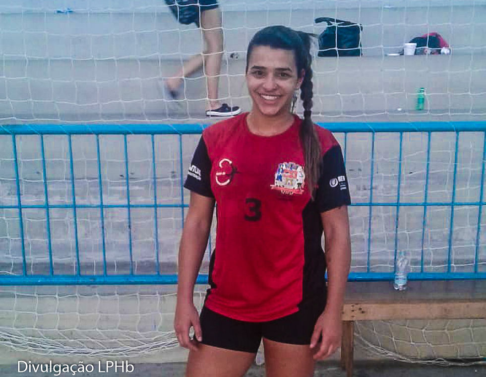 Nadine Silva (Jacareí) artilheira do jogo. (foto divulgação LPHb)