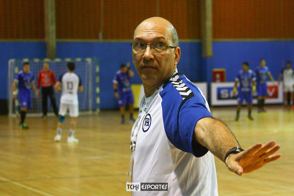 Sérgio Hortelan, técnico do EC Pinheiros-SP. (foto André Pereira / Tchê Esportes)