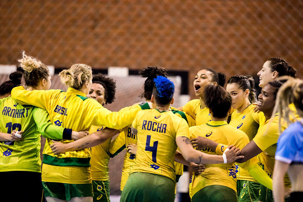 Jorge Dueñas covoca jogadoras para fase de treinos na França (Cinara Piccolo/CBHb)