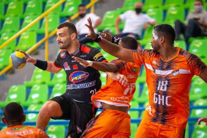 Londrina-PR x GHC-PI (foto Bruno Ruas)