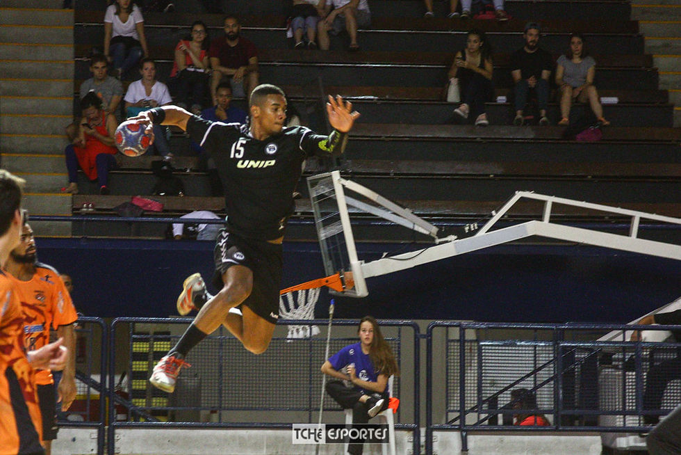 Leandro Silva, PG (Pinheiros-SP). (foto Andréa Rodrigues/Tchê Esportes)