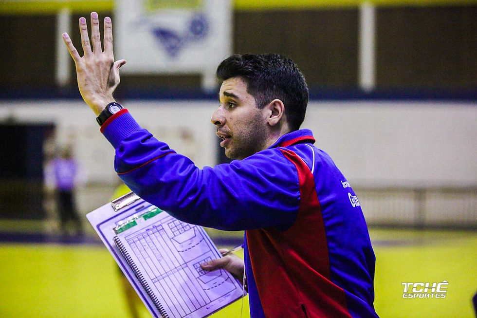 Leandro Araújo, técnico do Guarulhos-SP (foto arquivo Tchê Esportes)