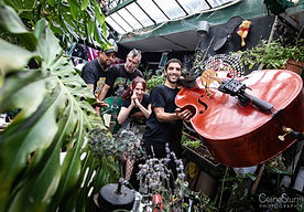 Nausea Bomb photo de groupe cri du singe.jpg