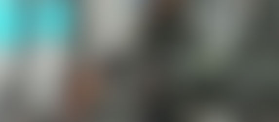 La foto de un Casco Azul dándole agua un niño haitiano conmueve a las redes sociales