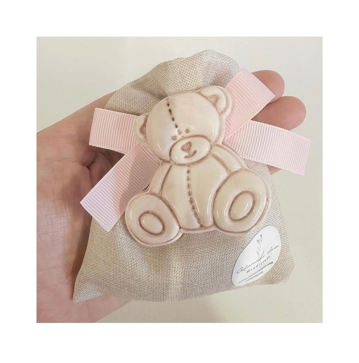 Bomboniera sacchettino con orsetto magnete versione rosa