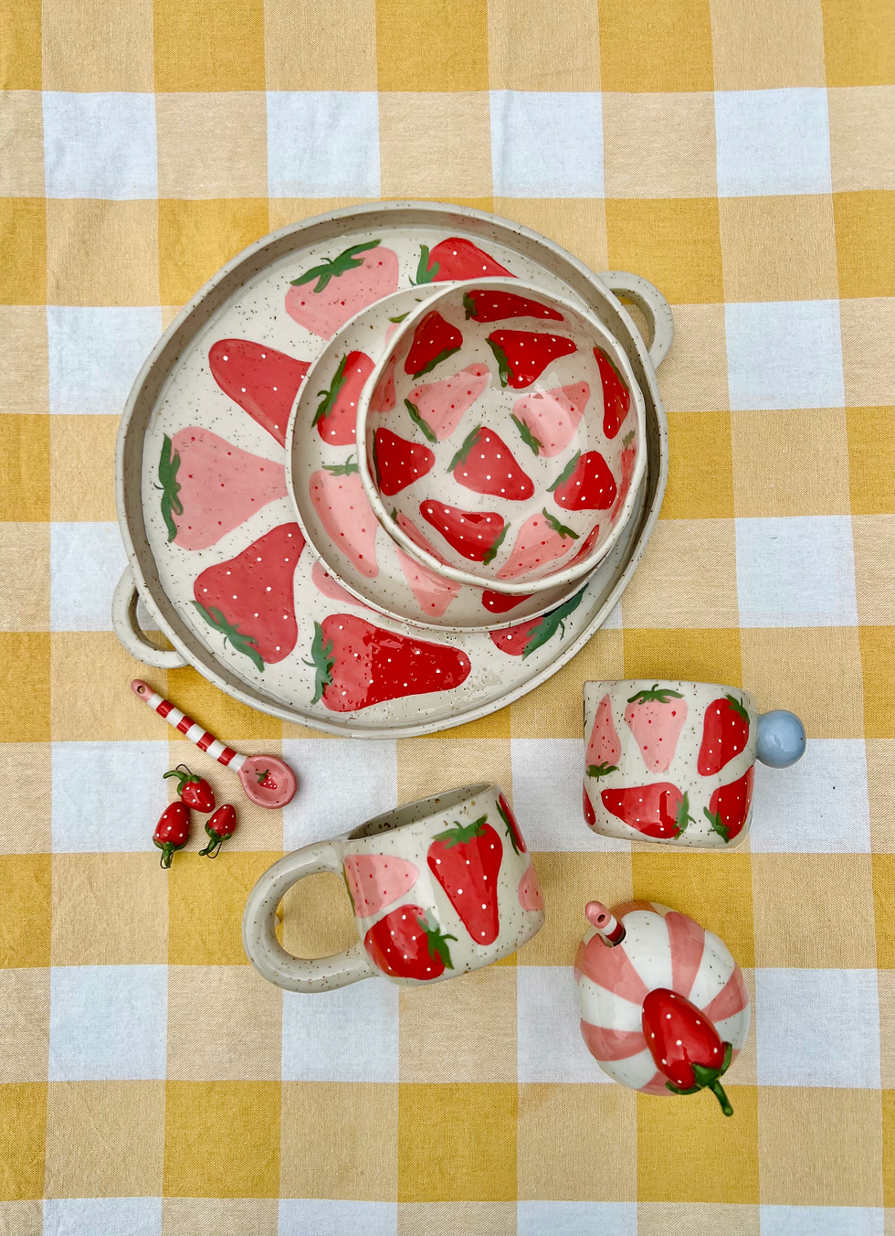 Miniaturbild: Strawberries Cappuccino Mug