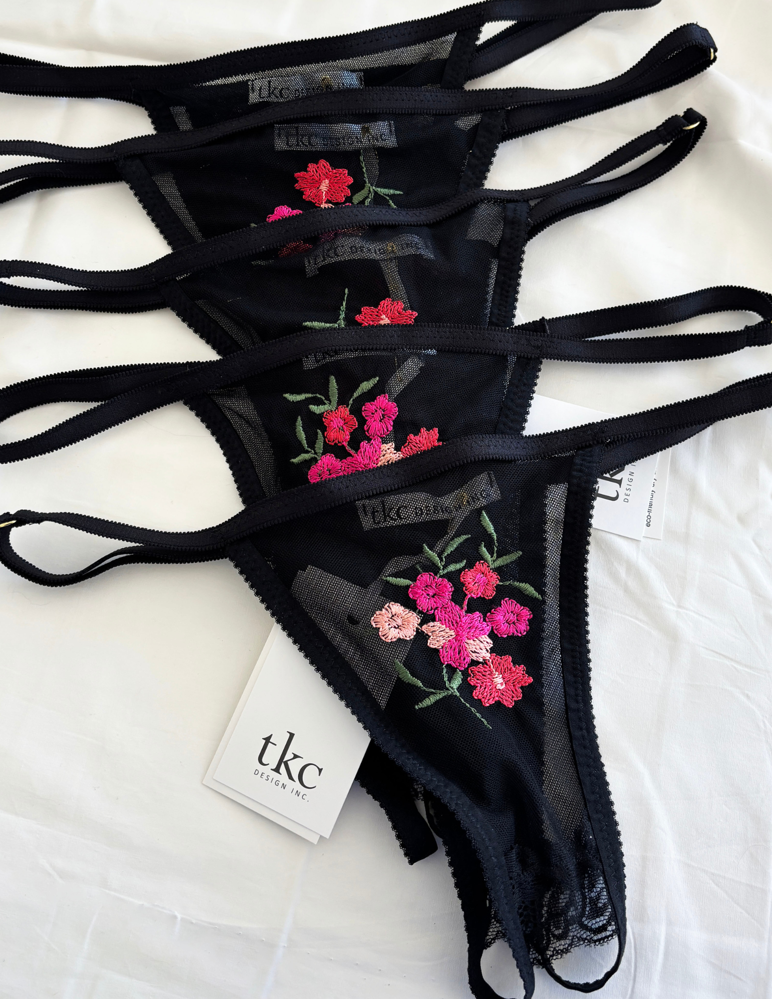 FLORA CROTCHLESS THONG