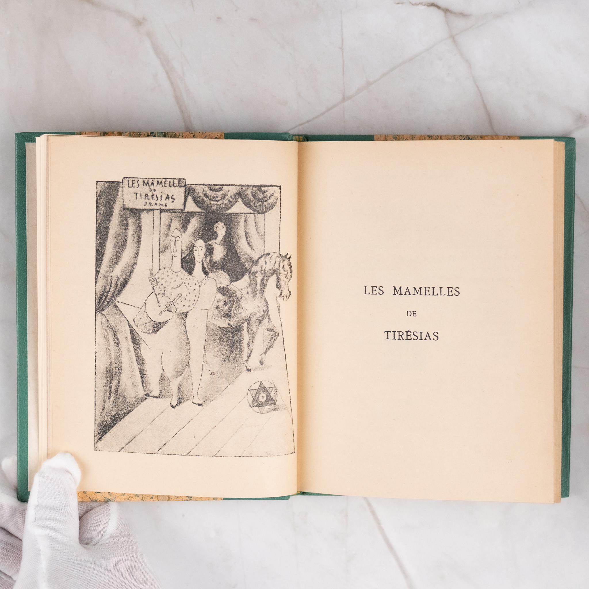 Les Mamelles de Tirésias. Drame surréaliste en deux actes et un prologue