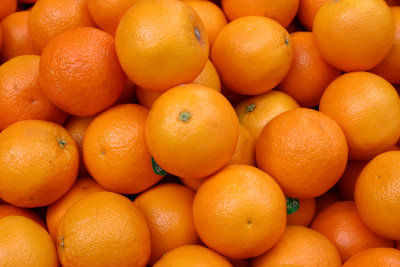 oranĝa
