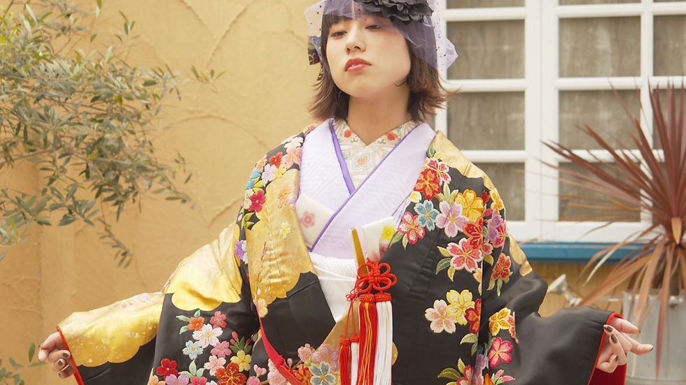 サムネイル： 1006　黒　牡丹に桜