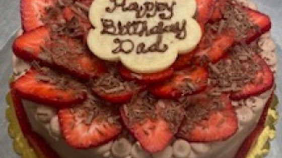 Chocolate cake with Strawberry - 8 inches