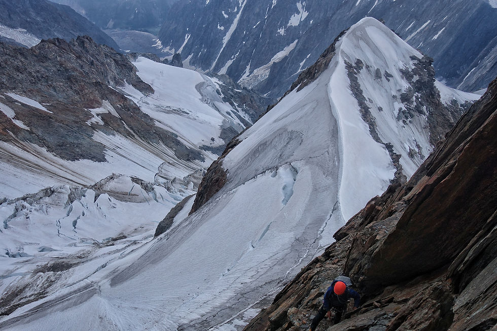 Aiguille du Bionnissay Mont Blanc Royal Traverse Hochtour Chamonix