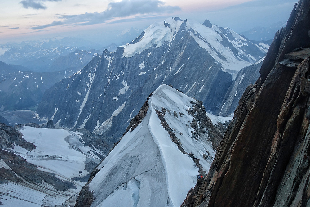 Mont Blanc Royal Traverse Hochtour Chamonix Aiguille du Bionnissay Domes du Miage