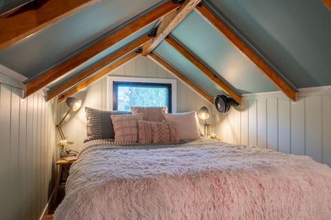 Comfortable and soft queensize bed