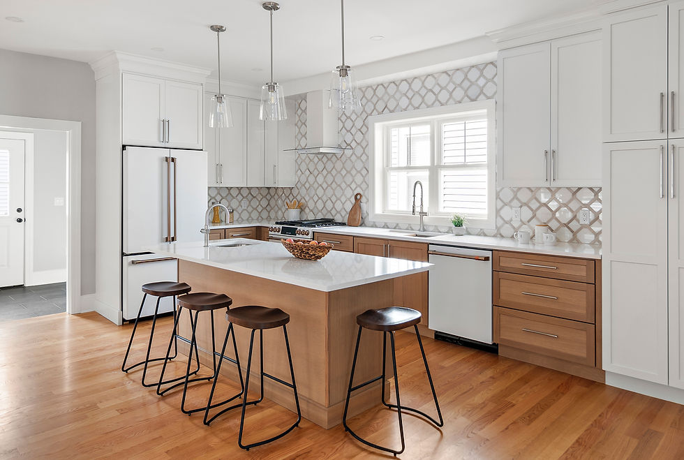 Should Kitchen Cabinets Go to the Ceiling? Pros, Cons, and Design Tips