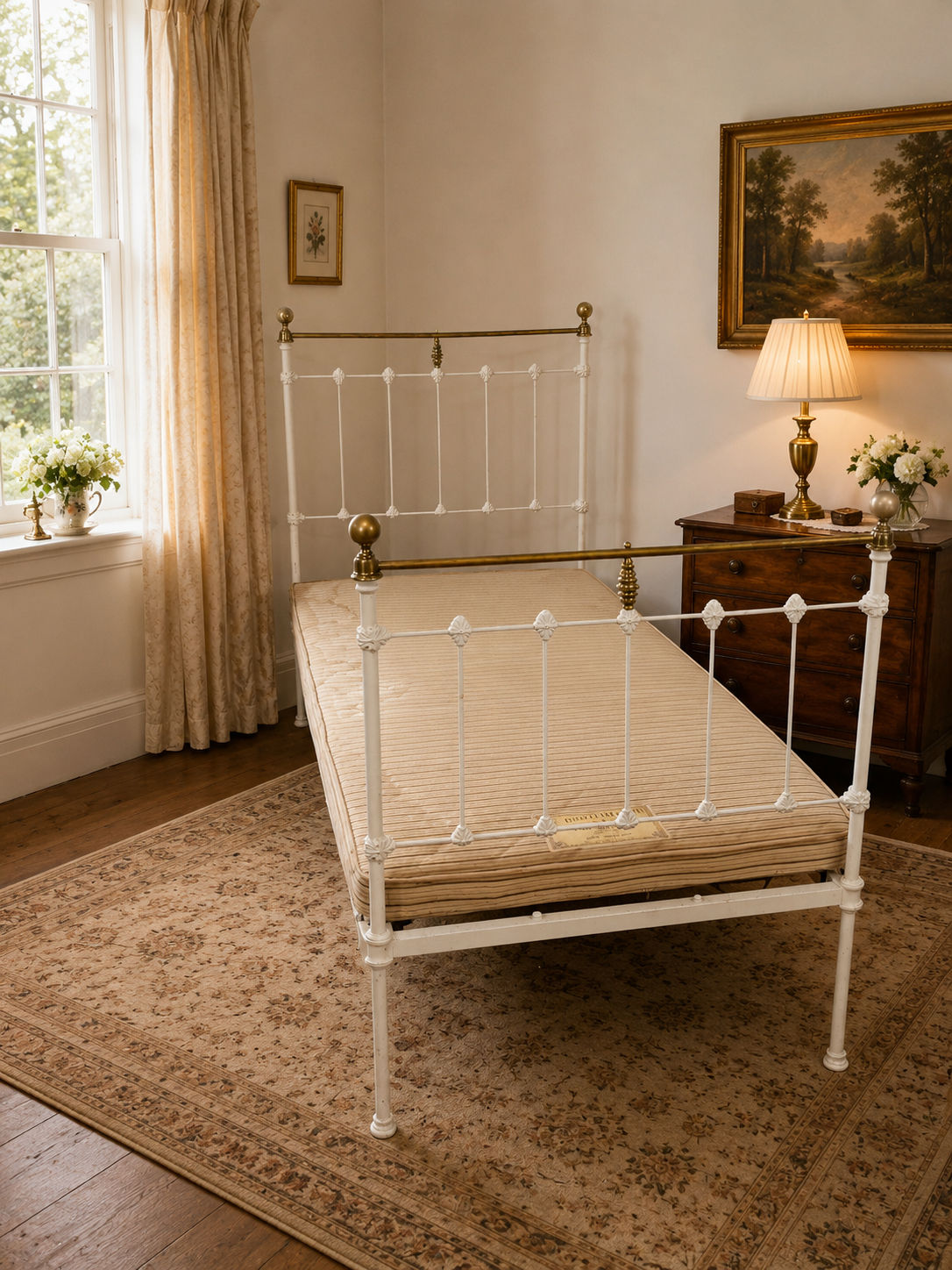 Victorian Style Single Bed with Seventh Heaven Base
