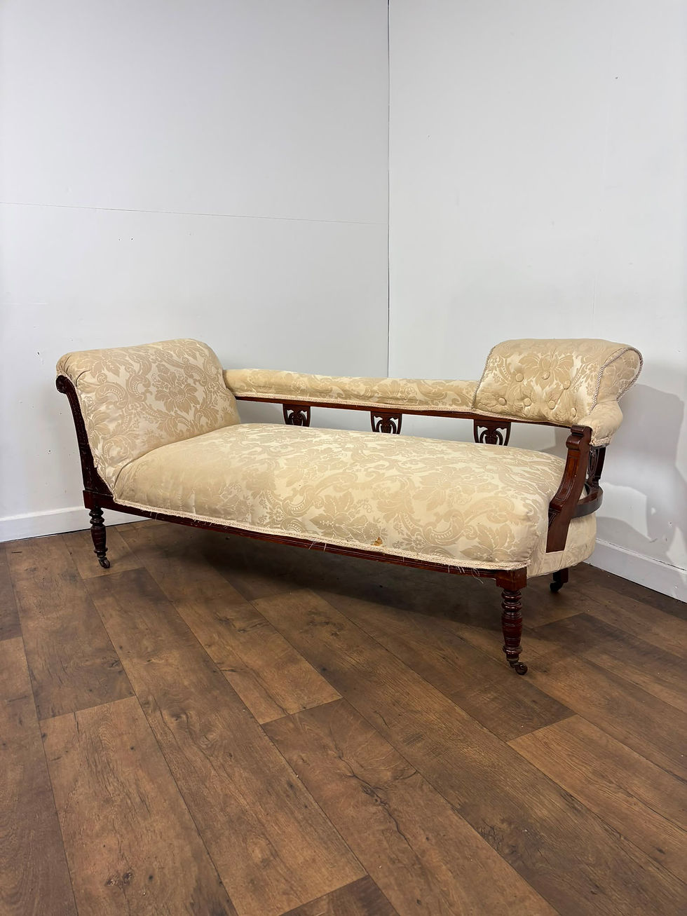 Victorian Mahogany Chaise Longue