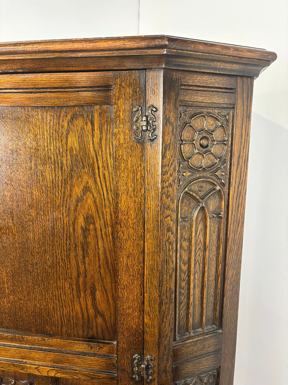 Thumbnail: Vintage Oak Gentleman's Wardrobe