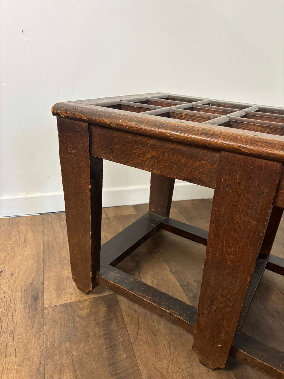 Thumbnail: Edwardian Oak Luggage Stand