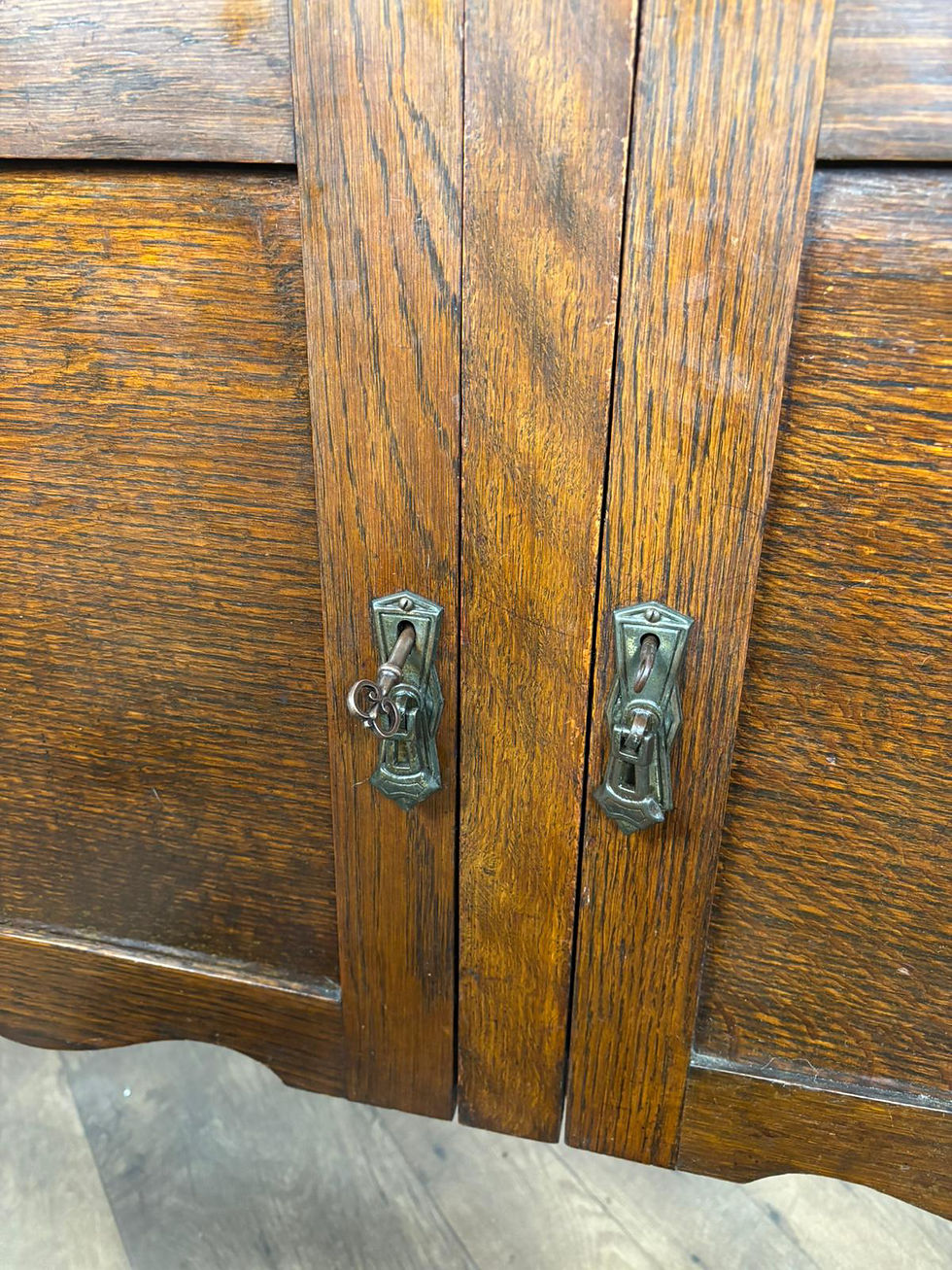 Thumbnail: Vintage Oak Sideboard