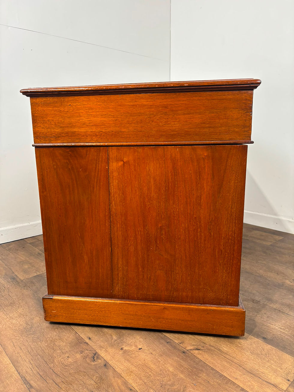 Thumbnail: Victorian Mahogany Twin Pedestal Knee Hole Desk